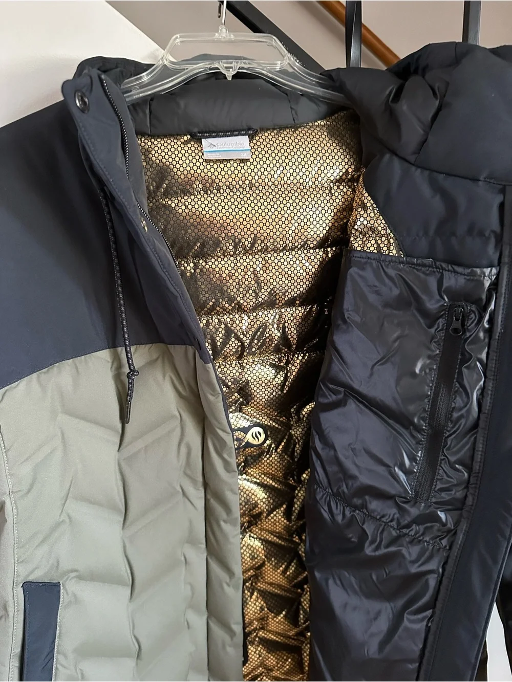 Columbia Olive Green and Black Quilted Hooded Jacket